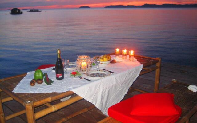 Alam Indah Busuanga Beach Villas