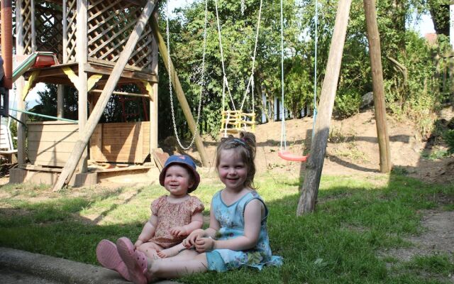 Cozy Apartment with Roof Terrace