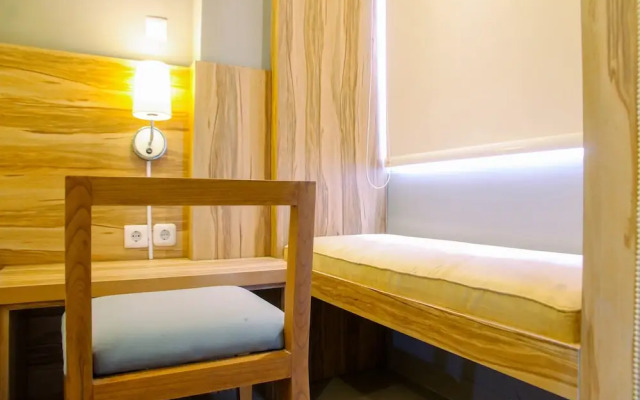 Comfortable Studio (No Kitchen) Apartment at Mustika Golf Residence