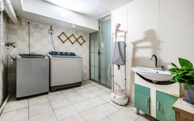 Lezhiju Express Hotel