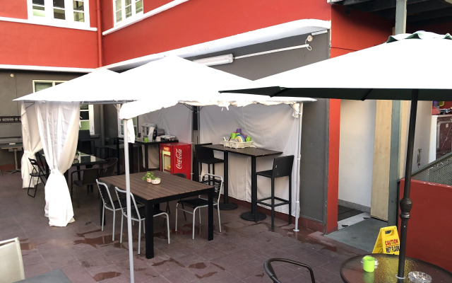 Snooze Inn Dickson Road - Hostel