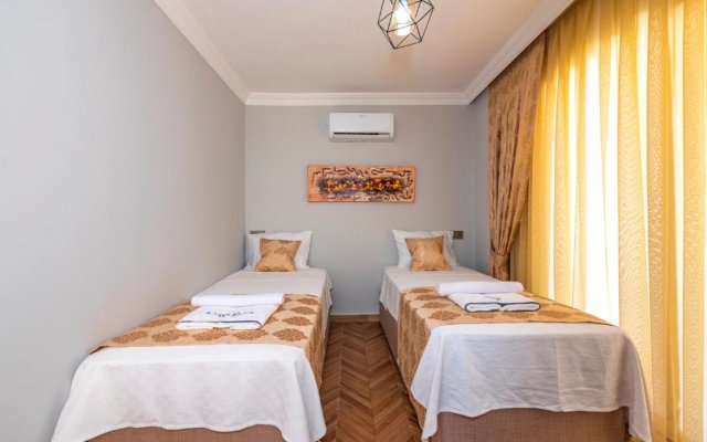 Seven 7 - 3 Bedroom Brand New Holiday Villa in Hisarönü