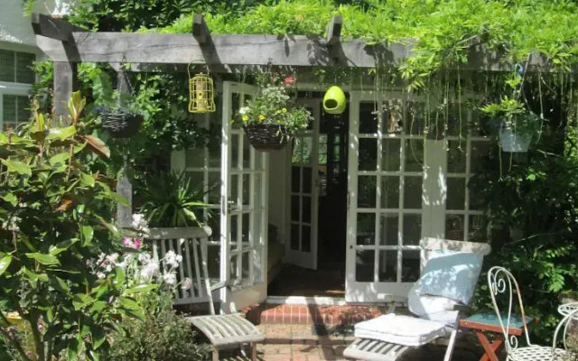 Smugglers B&B