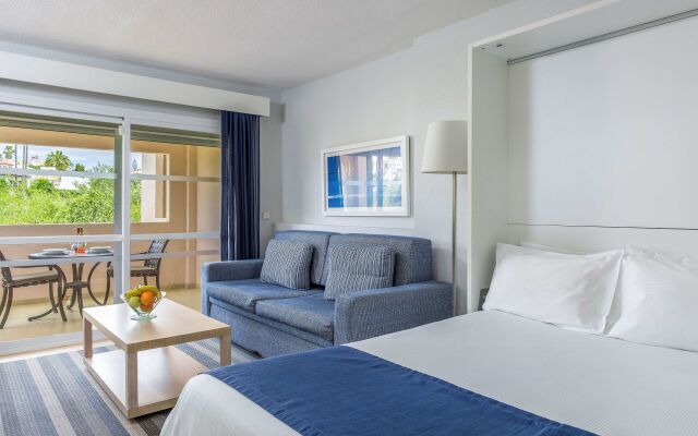 Los Amigos Beach Club Hotel