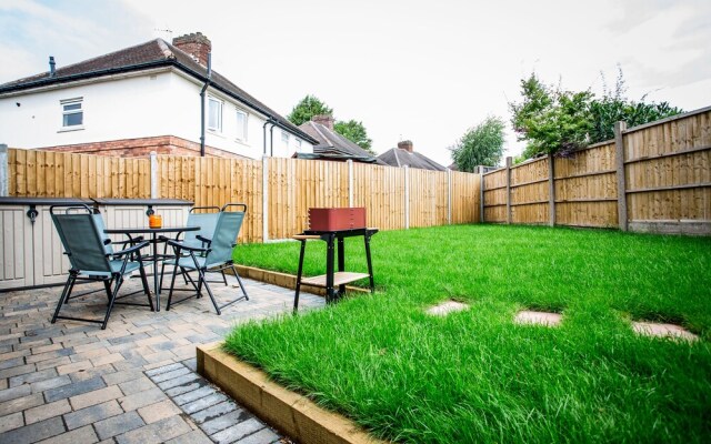 Entire House Tamworth