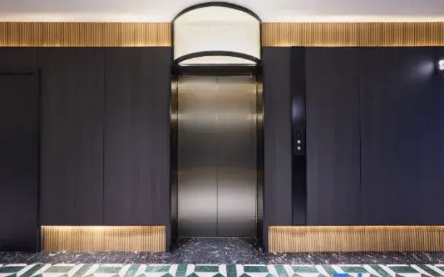 Blackstone S designer hotel (Ningbo Beilun Yintai City branch)