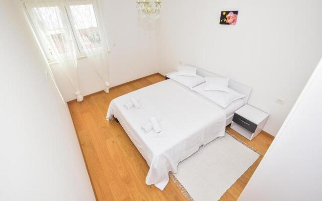 Apartments Evelin