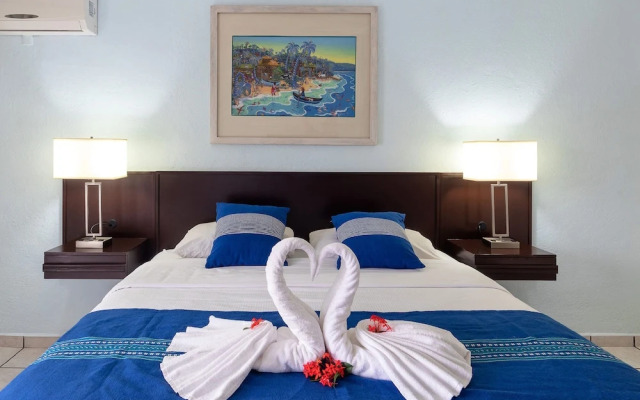 WIVC Alta Vista Condo - Stunning Views, Close to the Beach & Romantic Zone