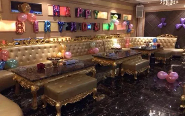 Hotel De Royce