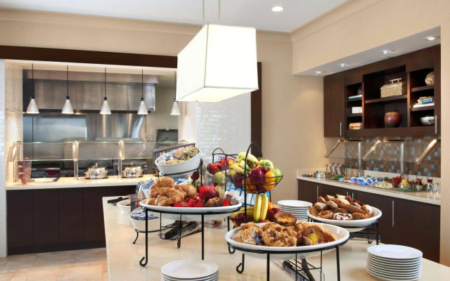 Hilton Garden Inn Edmonton International Airport