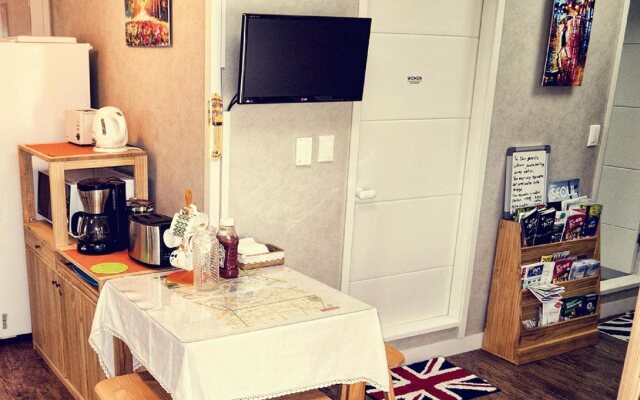 Br. Guesthouse Hongdae
