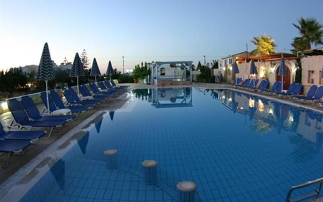 Golden Bay Hotel & Bungalows