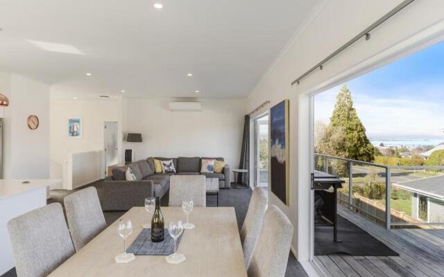 Huka Heights - Taupo Holiday Home