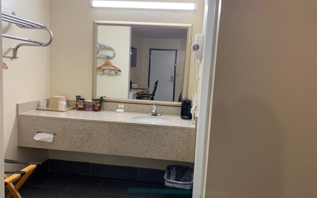 Regency 7 Motel