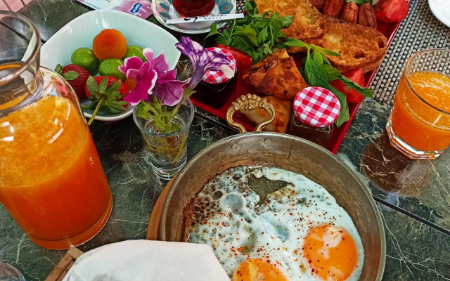 Set Ozer Hotel