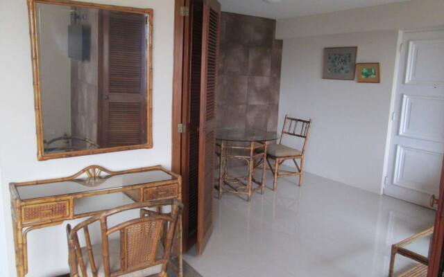 Suites Real Hotel