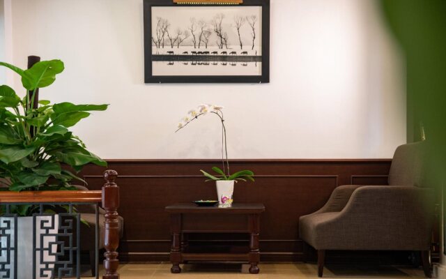 La Suite Hotel