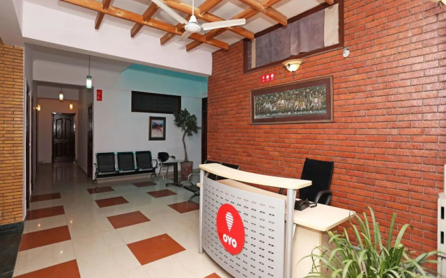 OYO 277 Mascot Residency Sector-51