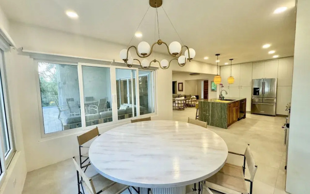 Esterillos Lote 6 Bedroom Home