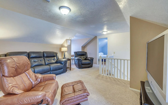 Remodeled Pioneer Home in Hurricane w/ Patio!