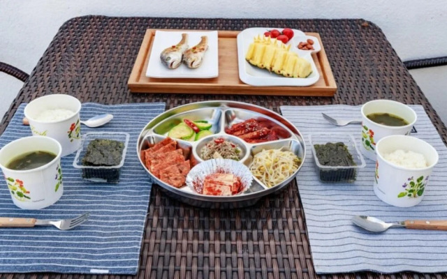 Goseong Oho Rock Pool Villa Pension