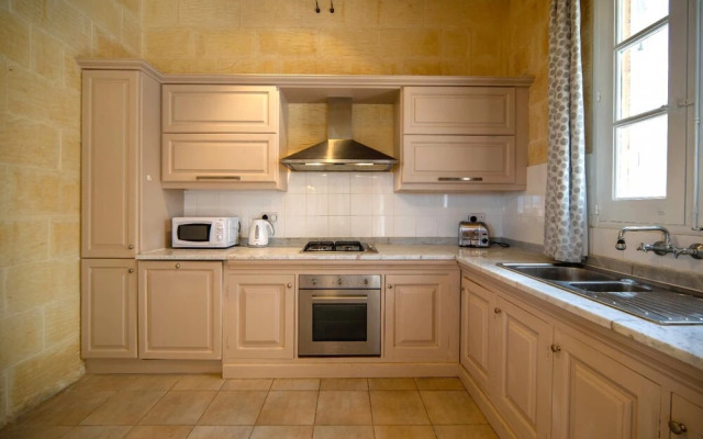 Sinjura - Xaghra Holiday Home