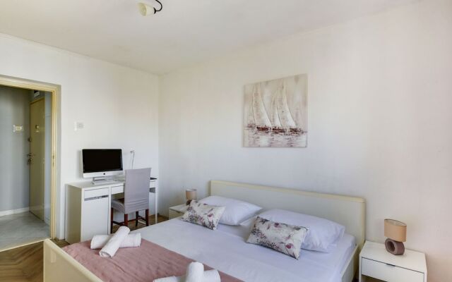Homely Apartment in Split near Sea