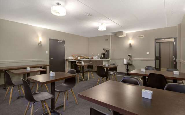 Days Inn by Wyndham Stouffville