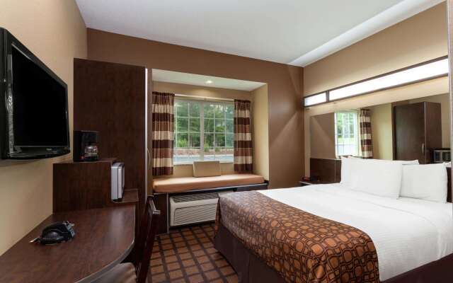 Microtel Inn & Suites by Wyndham Columbia/At Fort Jackson