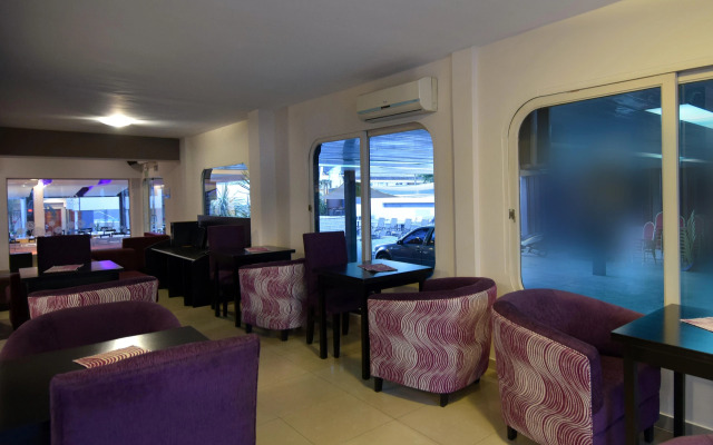 Piazza Hotel