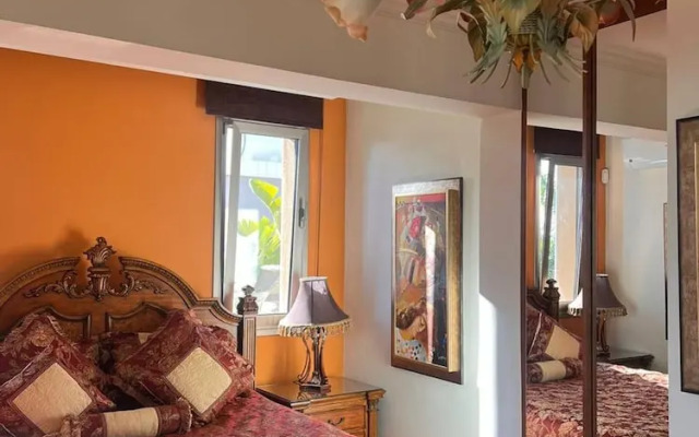 Luxury Seaside Villa