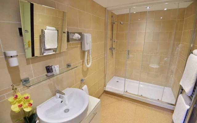 Best Western Roundabout Hotel
