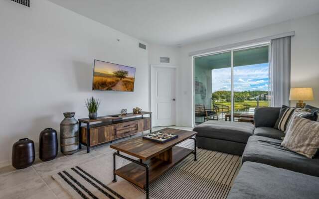 Spacious Beautiful 3-br Condo Prime Location