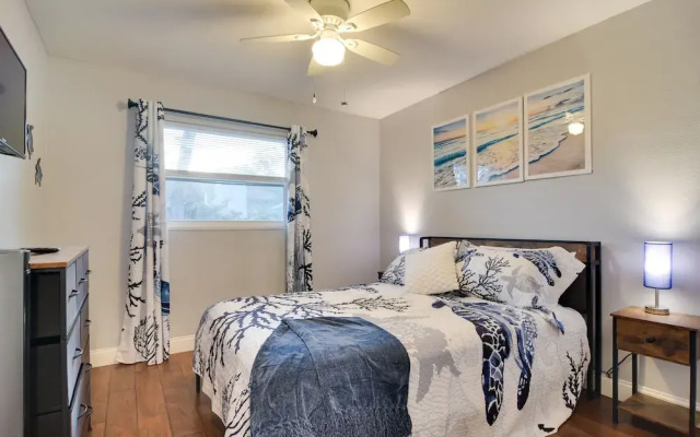 Dog-friendly Largo Apartment w/ Large Shared Yard!