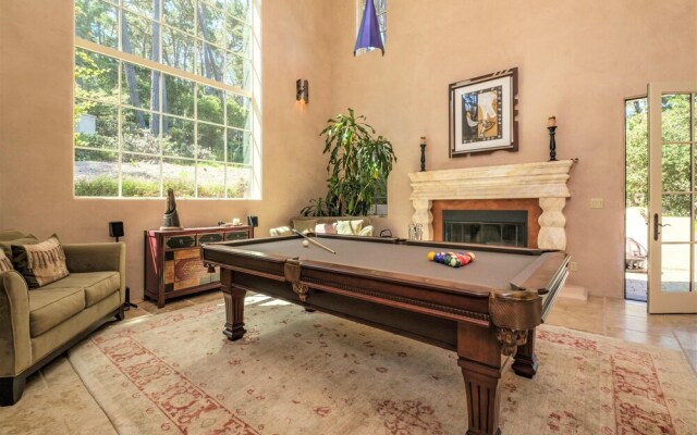 Pebble Beach Golfer Retreat