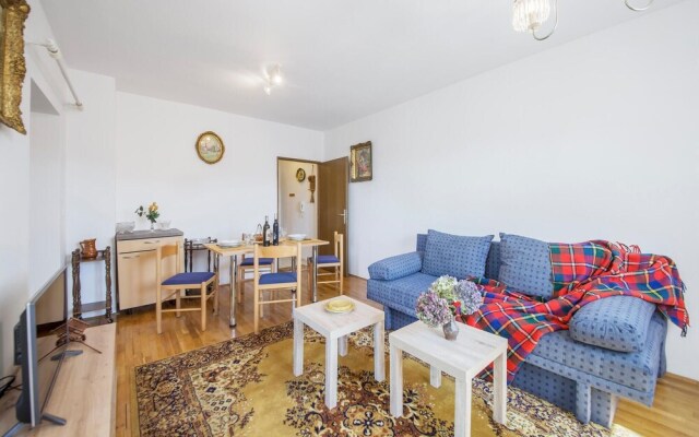 Nice Apartment in Funtana With Wifi and 1 Bedrooms