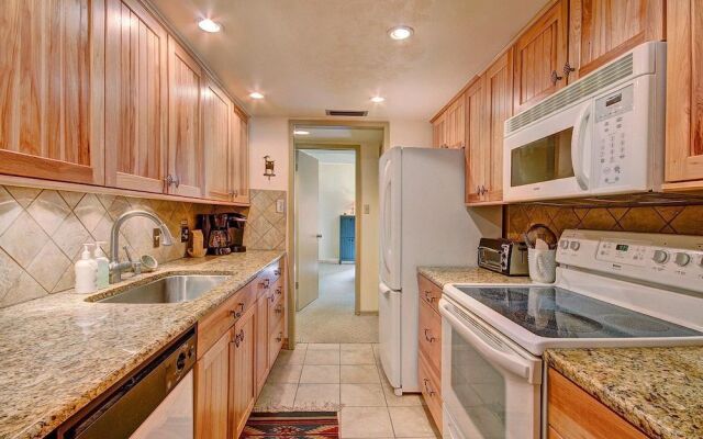 Columbine 102 2 Bedrooms 2 Bathrooms Condo