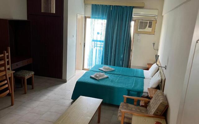 Maouris Hotel Apartments