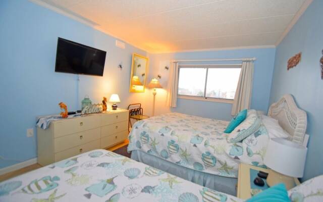 Marigot Beach 303 2 Bedroom Condo by RedAwning