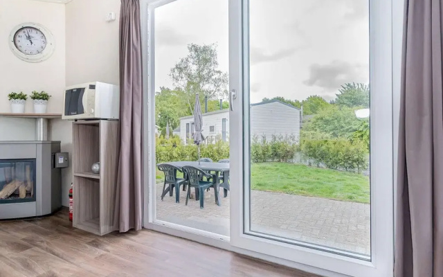 Chalet in Parc de Kievit With Private Garden