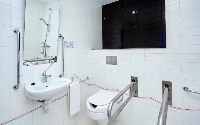 Holiday Inn Express Lisbon - Alfragide by IHG