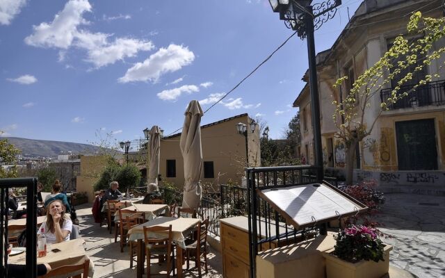 Historic Plaka Apartments