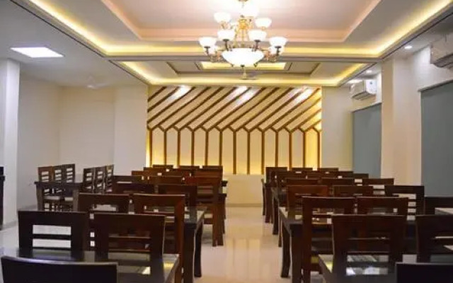 Hotel Laxmi Heights