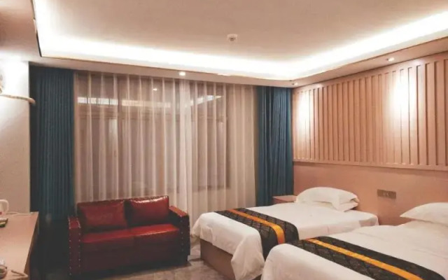 Shell Hainan Ledong County Huangliu Town Bus Station Hotel