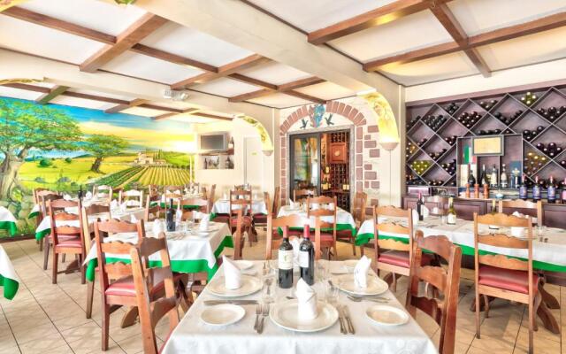 Hotel Residence Inn Suites Cristina