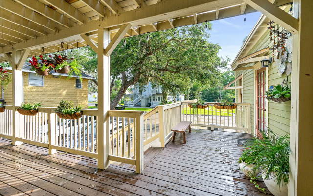 Golden Magnolia Marine