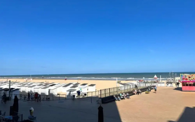 Apartment in Nieuwpoort With Stunning Sea Views