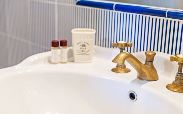 Graceful Apartment in San Miniato with Swimming Pool