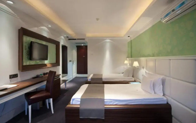Hotel Crystal