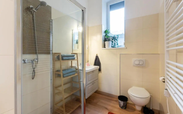 Industrial Style Appartment with AC steps to Gozsdu